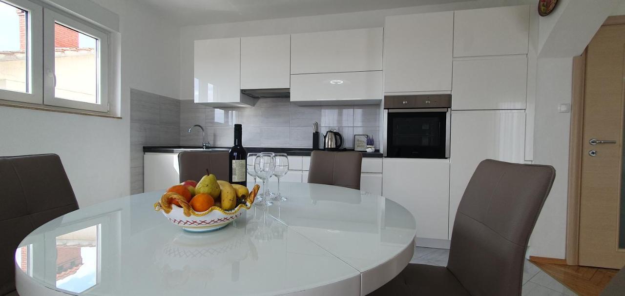 Apartmani Pavlovic 克尔克 外观 照片