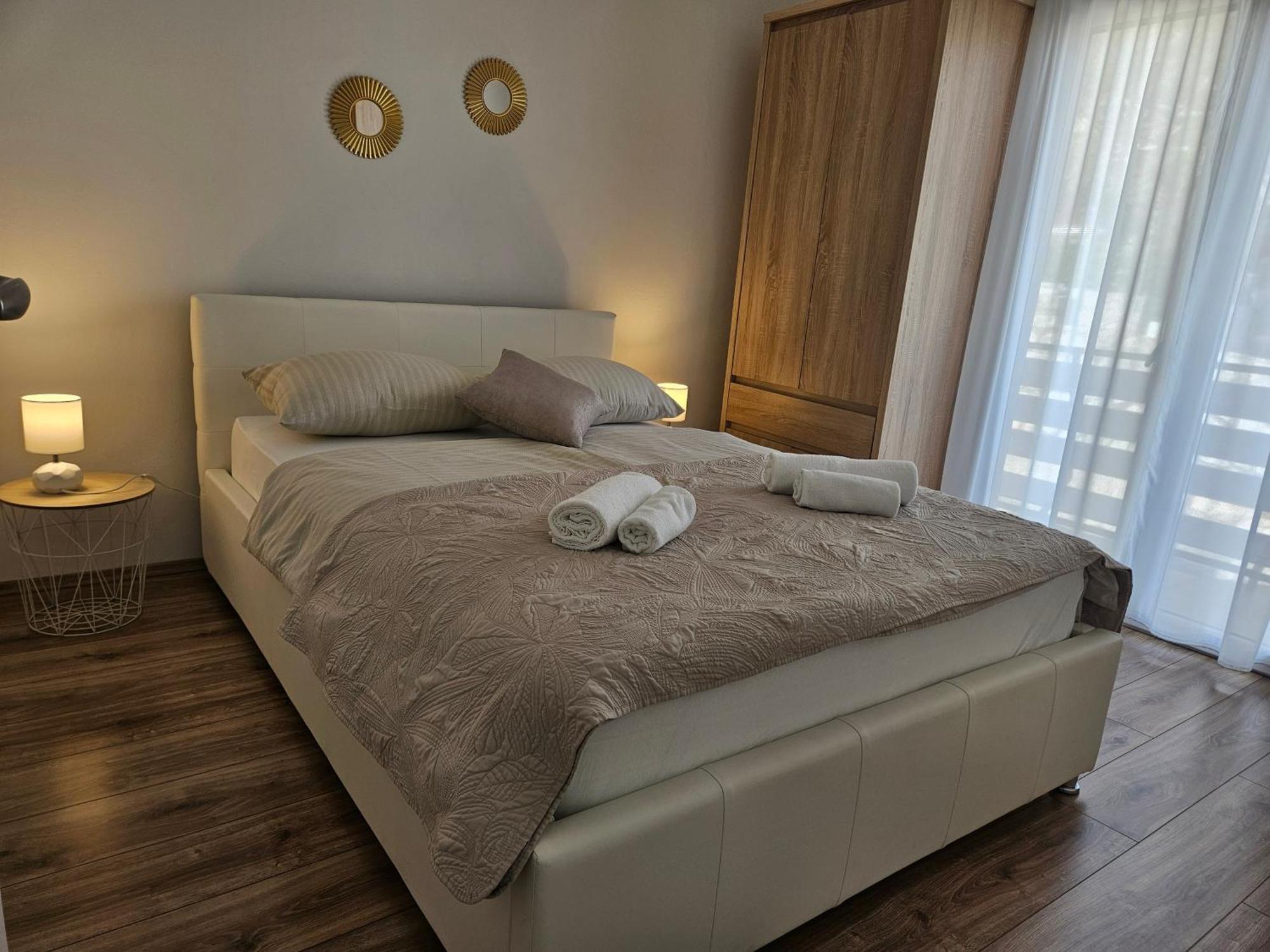 Apartmani Pavlovic 克尔克 外观 照片