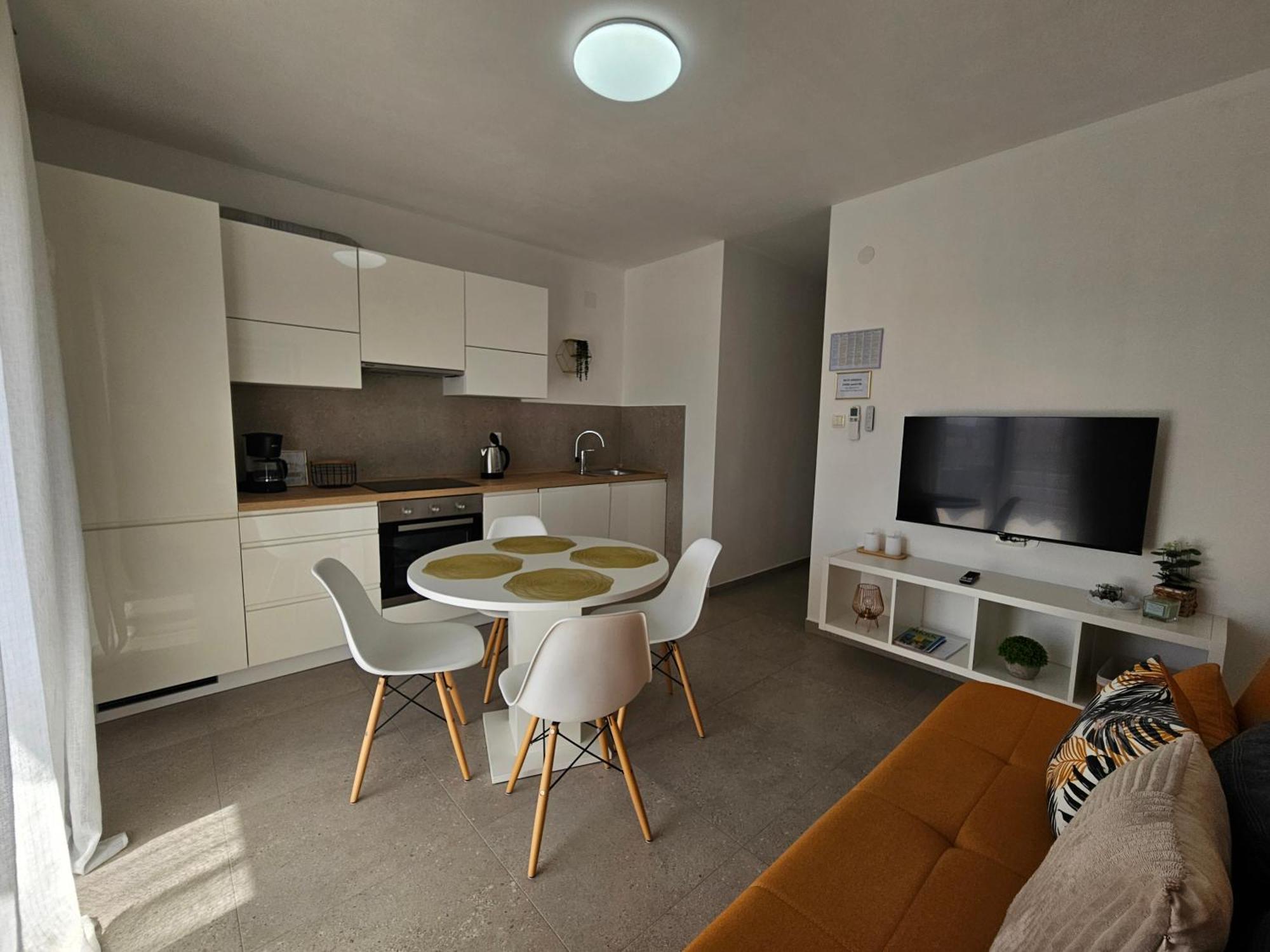 Apartmani Pavlovic 克尔克 外观 照片